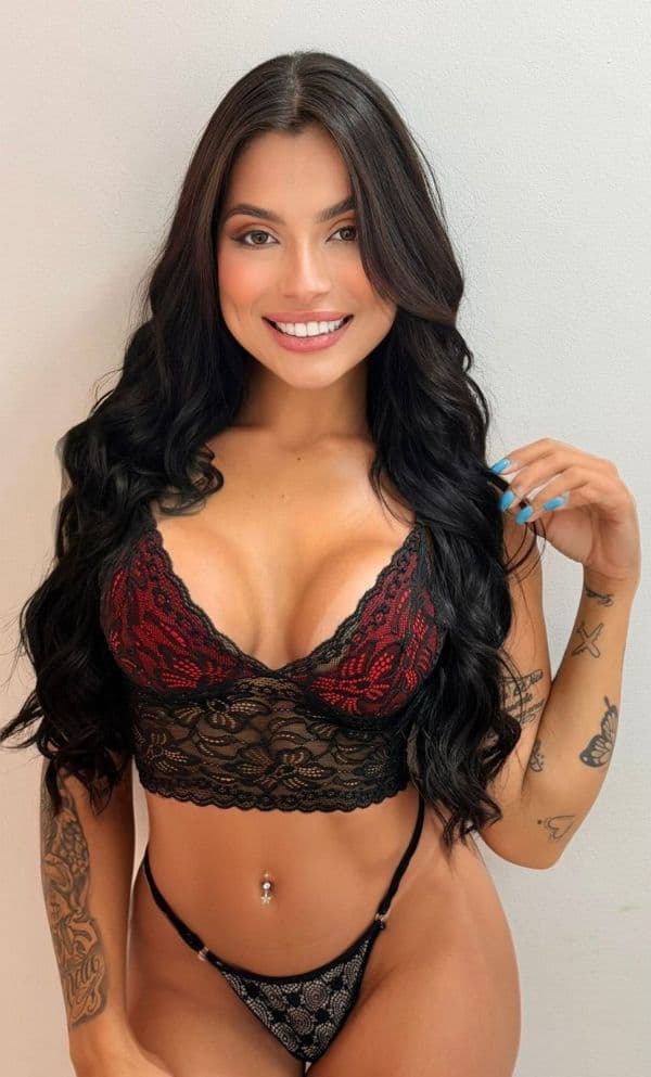 Joven brasilera, sensual cuerpo divino